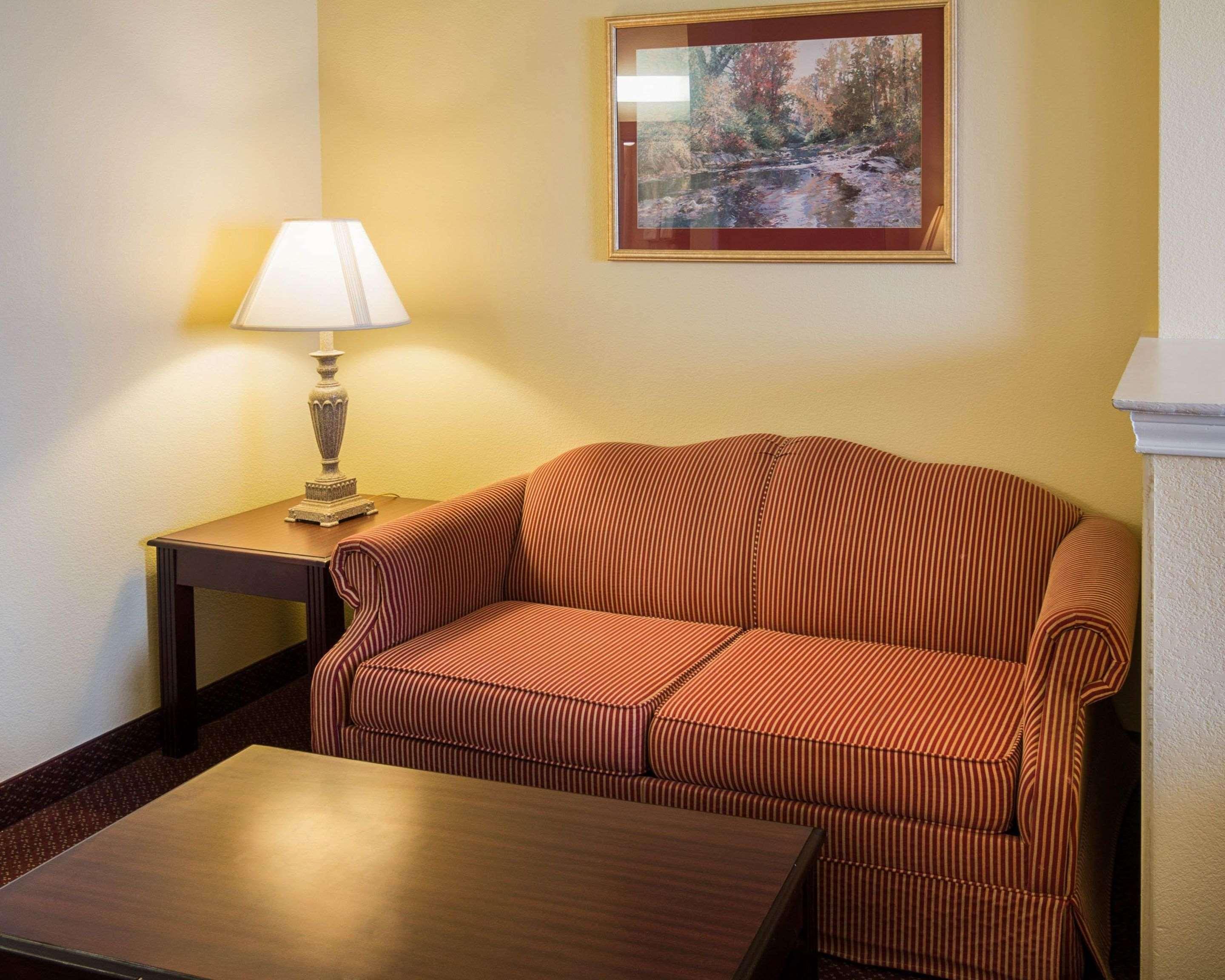 Comfort Suites Texarkana Texas Exterior photo
